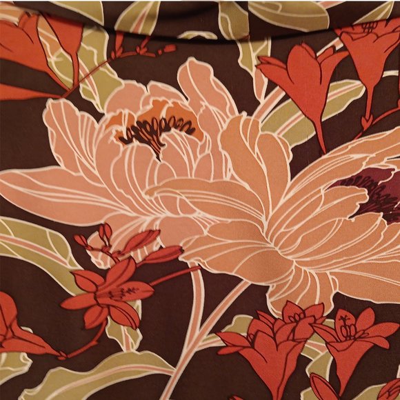 Tommy Bahama Black with Orange and Red Flowers100% Silk Size Small - Picture 4 of 6